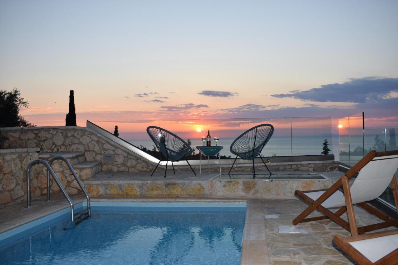 Villa Thetis With Private Pool Where The Sunsets Fade Away Agios Nikitas Exterior photo