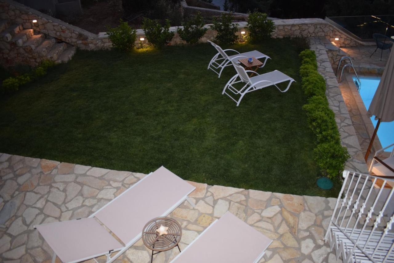 Villa Thetis With Private Pool Where The Sunsets Fade Away Agios Nikitas Exterior photo
